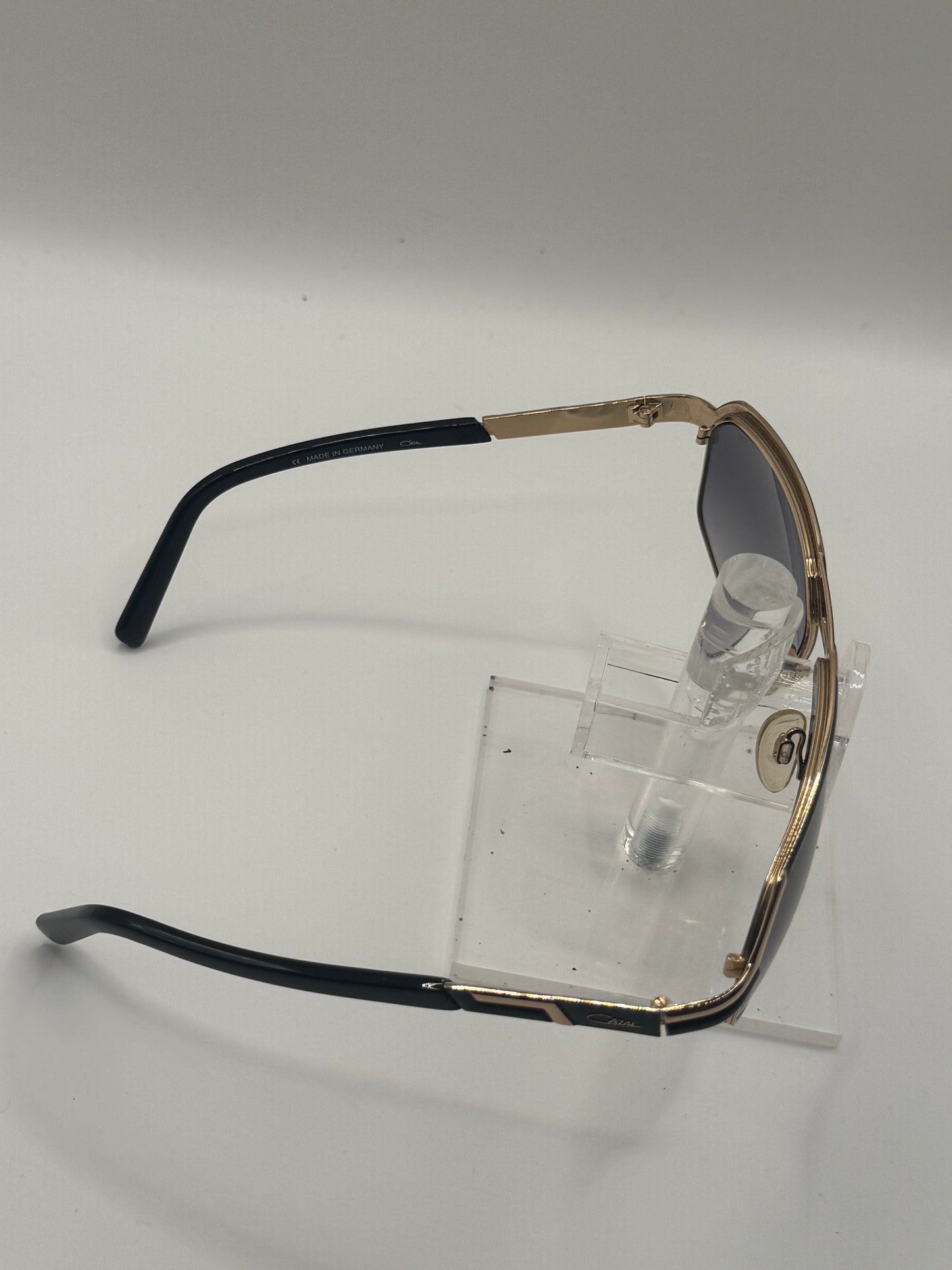 Cazal 9056 Eyeglasses in color 001