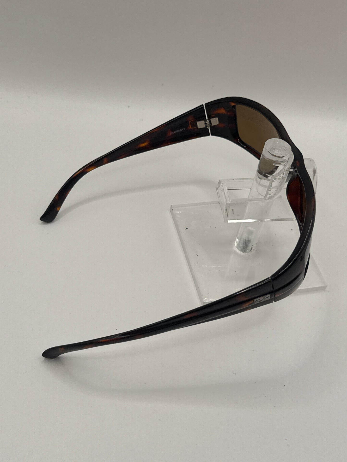 Ray Ban 4069 Sunglasses in color 642