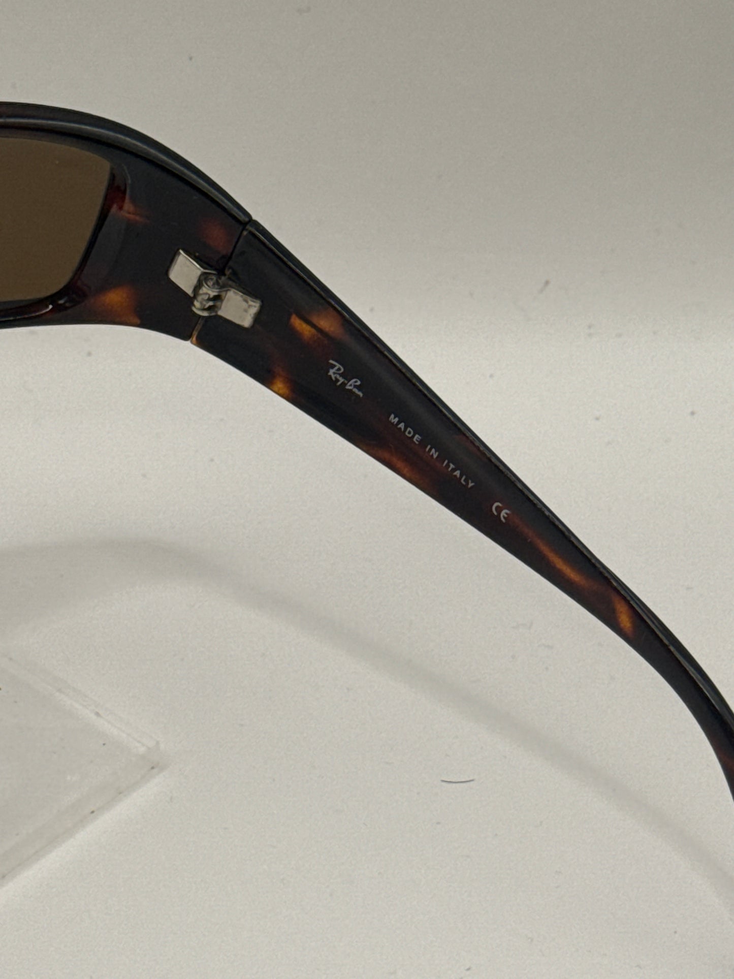 Ray Ban 4069 Sunglasses in color 642