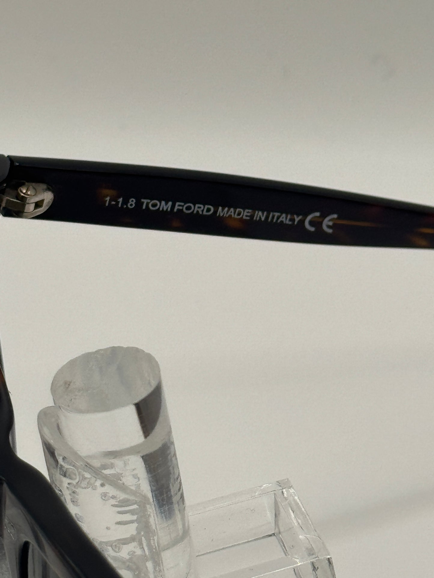Tom Ford Leo Tf336 Sunglasses in color 56r
