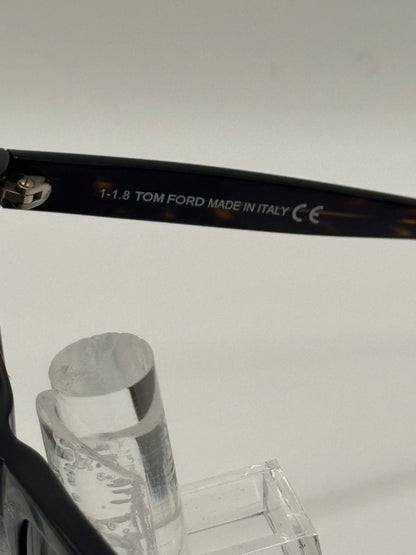 Tom Ford Leo Tf336 Sunglasses in color 56r