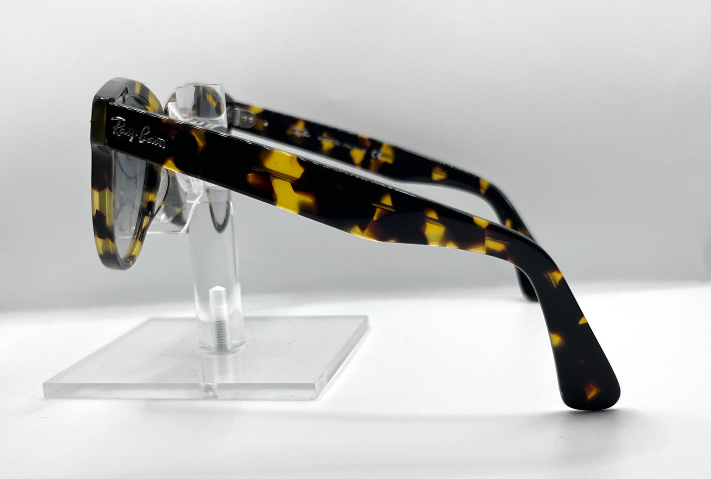 Ray Ban 2199 Sunglasses in color 13323f