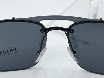 Prada Spr56v Sunglasses in color 7ax5s0