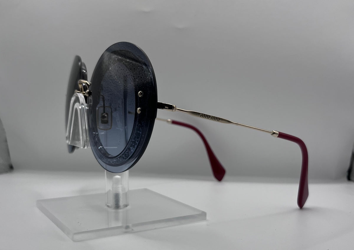 Miu Miu 10rs Sunglasses in color Ues4r2