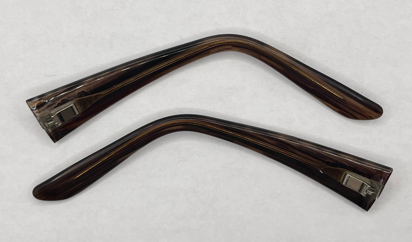Maui Jim Peahi 202 Both Temples Brown