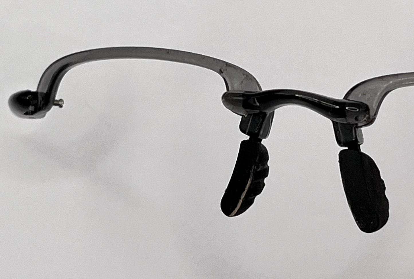 Maui Jim 807 Front Face Clear Gray