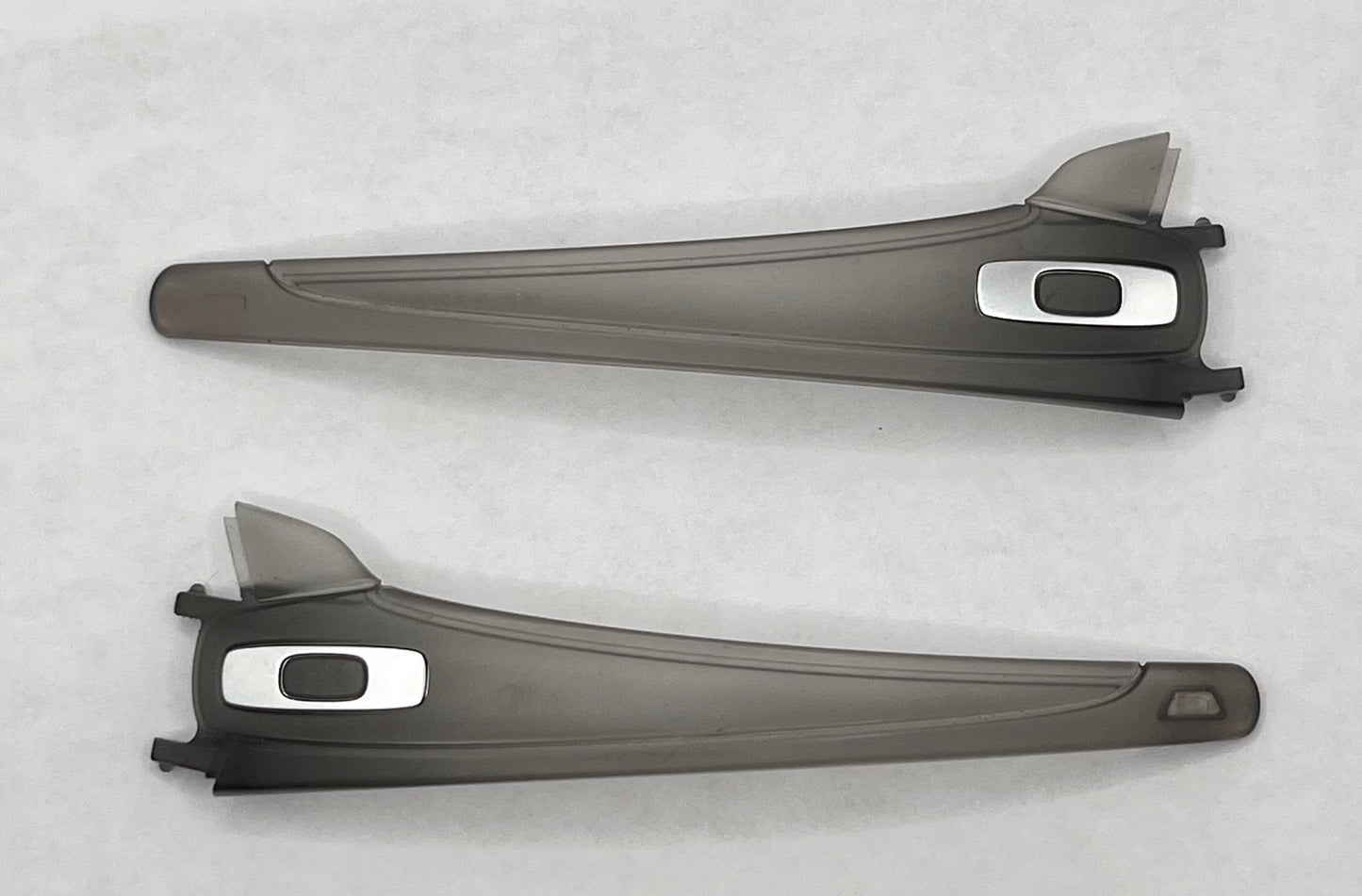 Oakley Fuel Cell Both Temples Gray