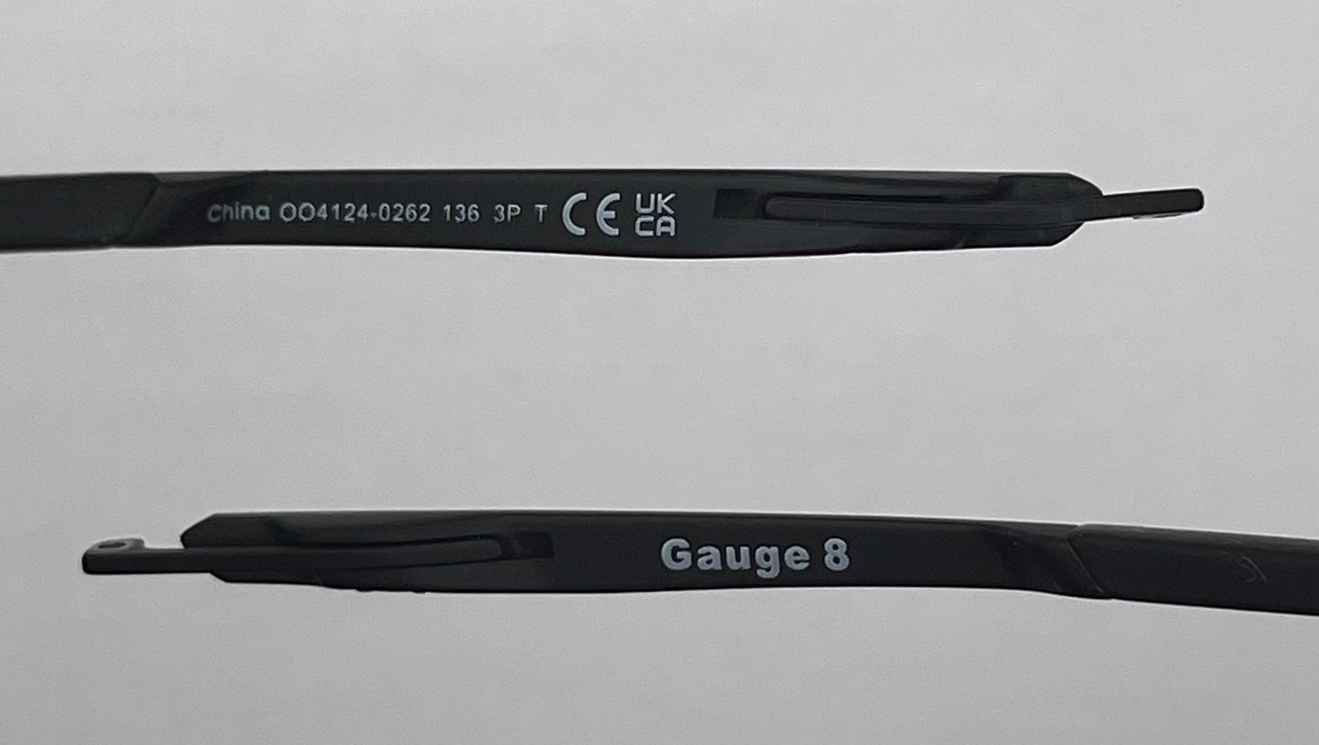 Oakley Gauge 8 Both Temples Black