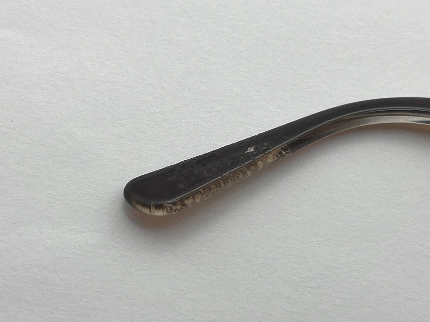 Maui Jim 744 Right Temple Brown Ombre