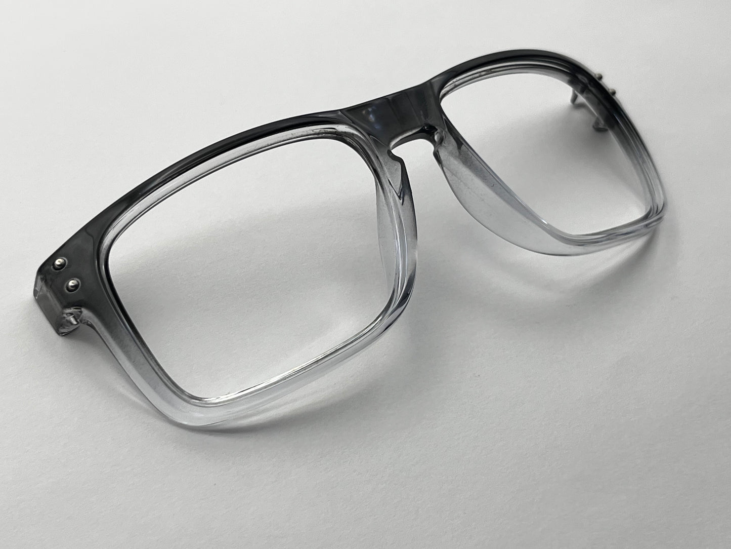 Oakley Holbrook Front Face Clear/black