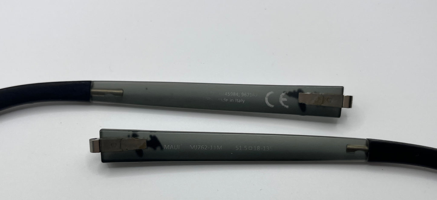Maui Jim 762 Both Temples Translucent Black