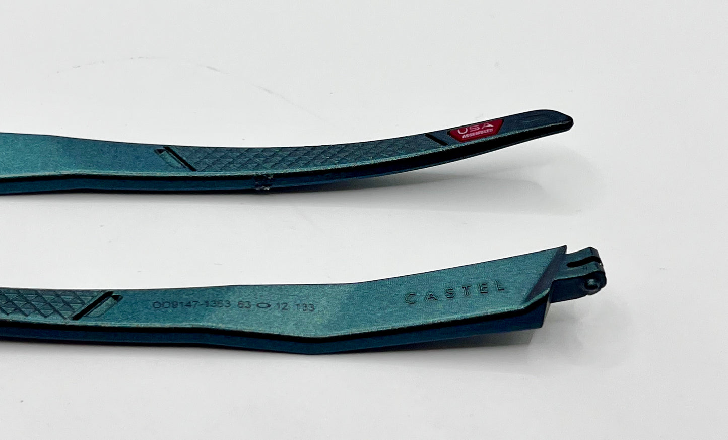 Oakley Castel 9147 Both Temples Dark Turquoise