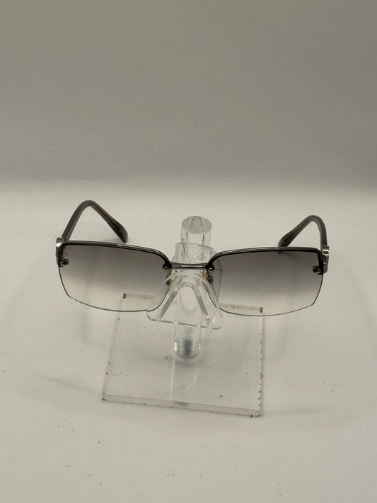 Giorgio Armani 401 Sunglasses in color Htu29