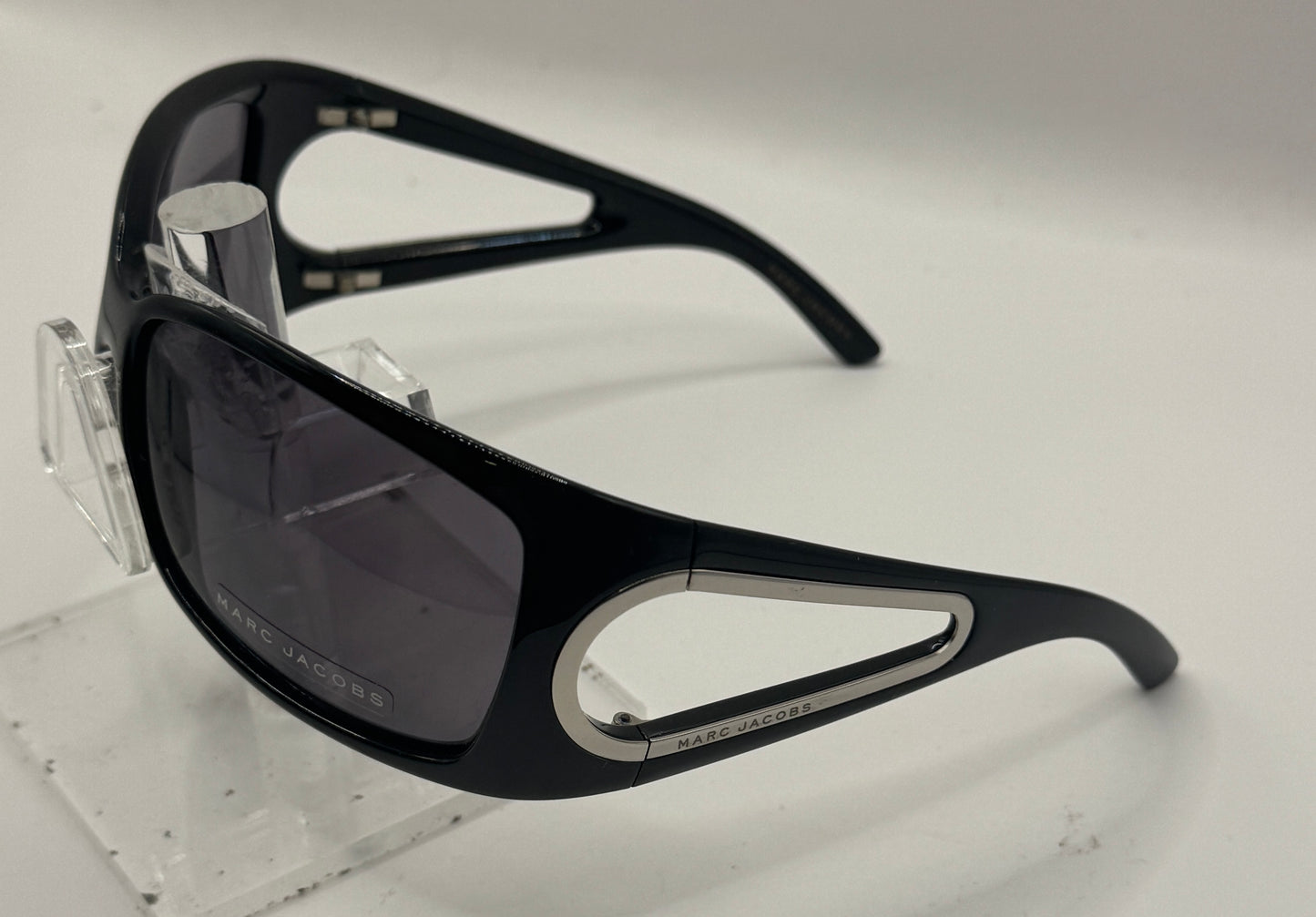 Marc Jacobs 042 Sunglasses in color Awdm8