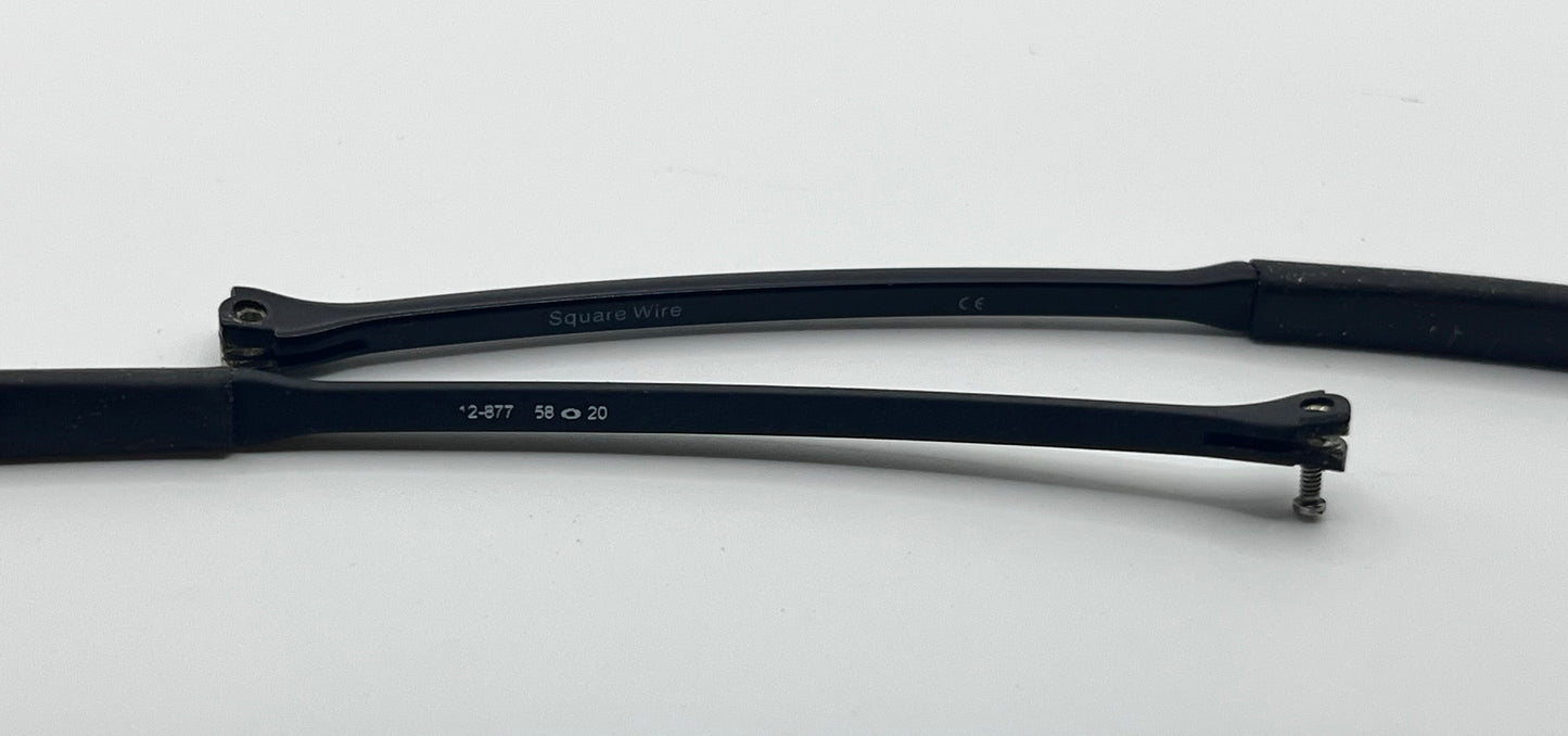 Oakley Square Wire Both Temples Black