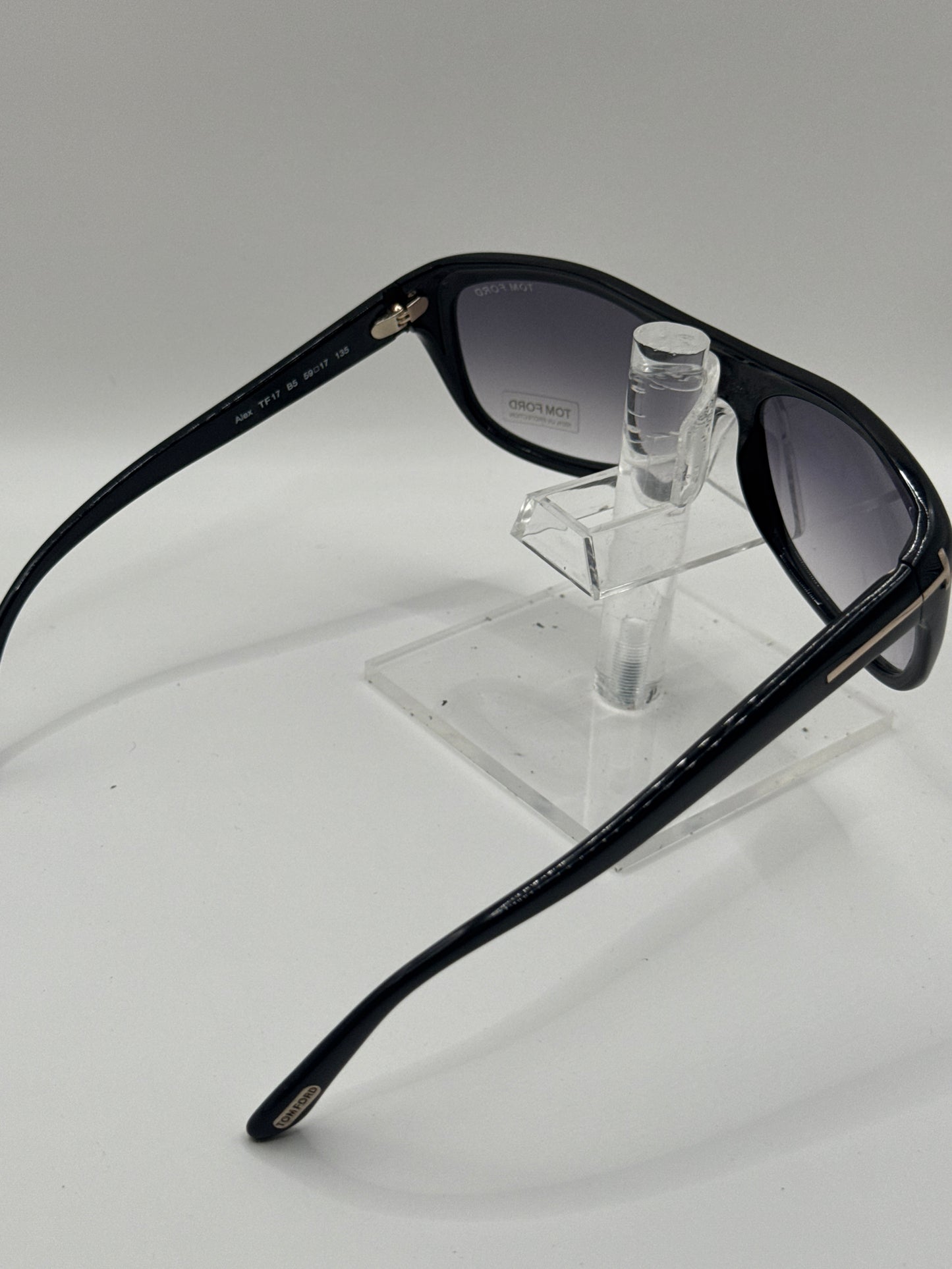 Tom Ford Alex Tf17 Sunglasses in color B5