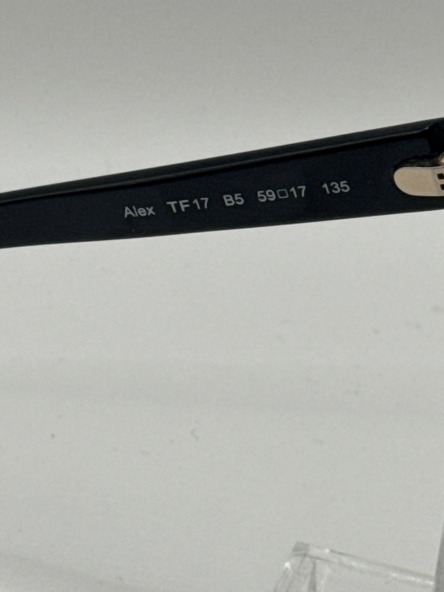 Tom Ford Alex Tf17 Sunglasses in color B5
