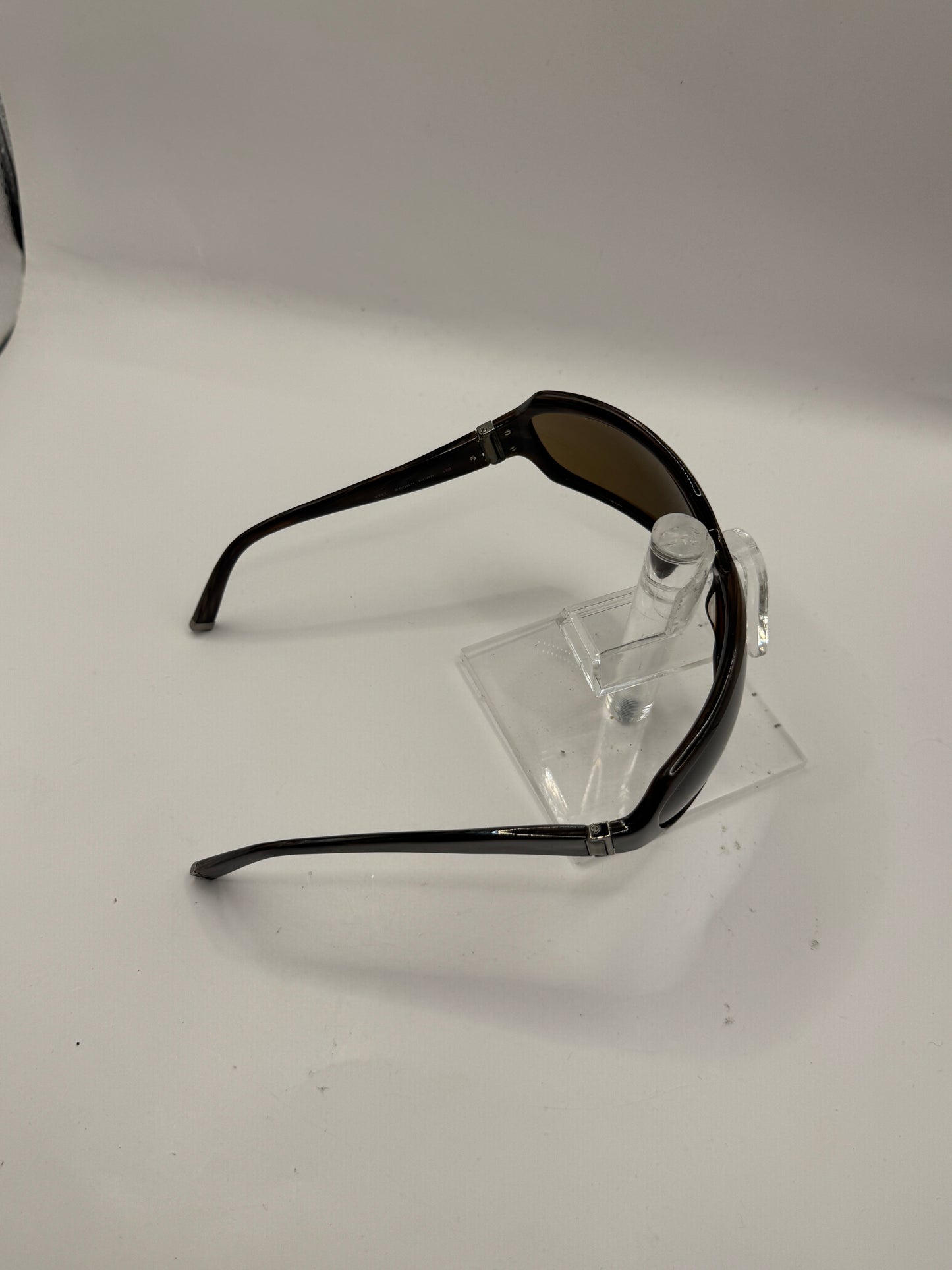 John Varvatos V721 Sunglasses in color Brownhorn