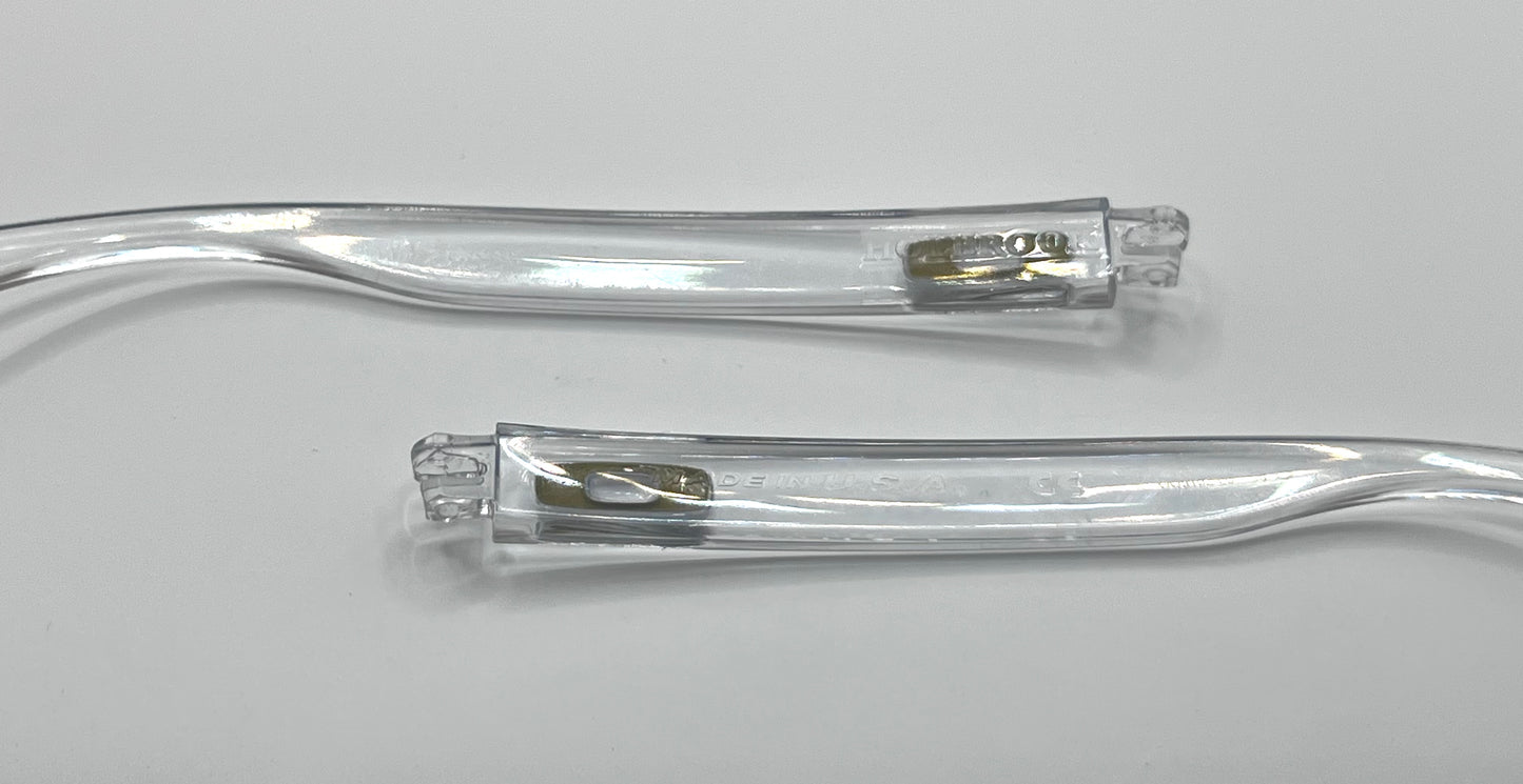 Oakley 9102 Both Temples Clear