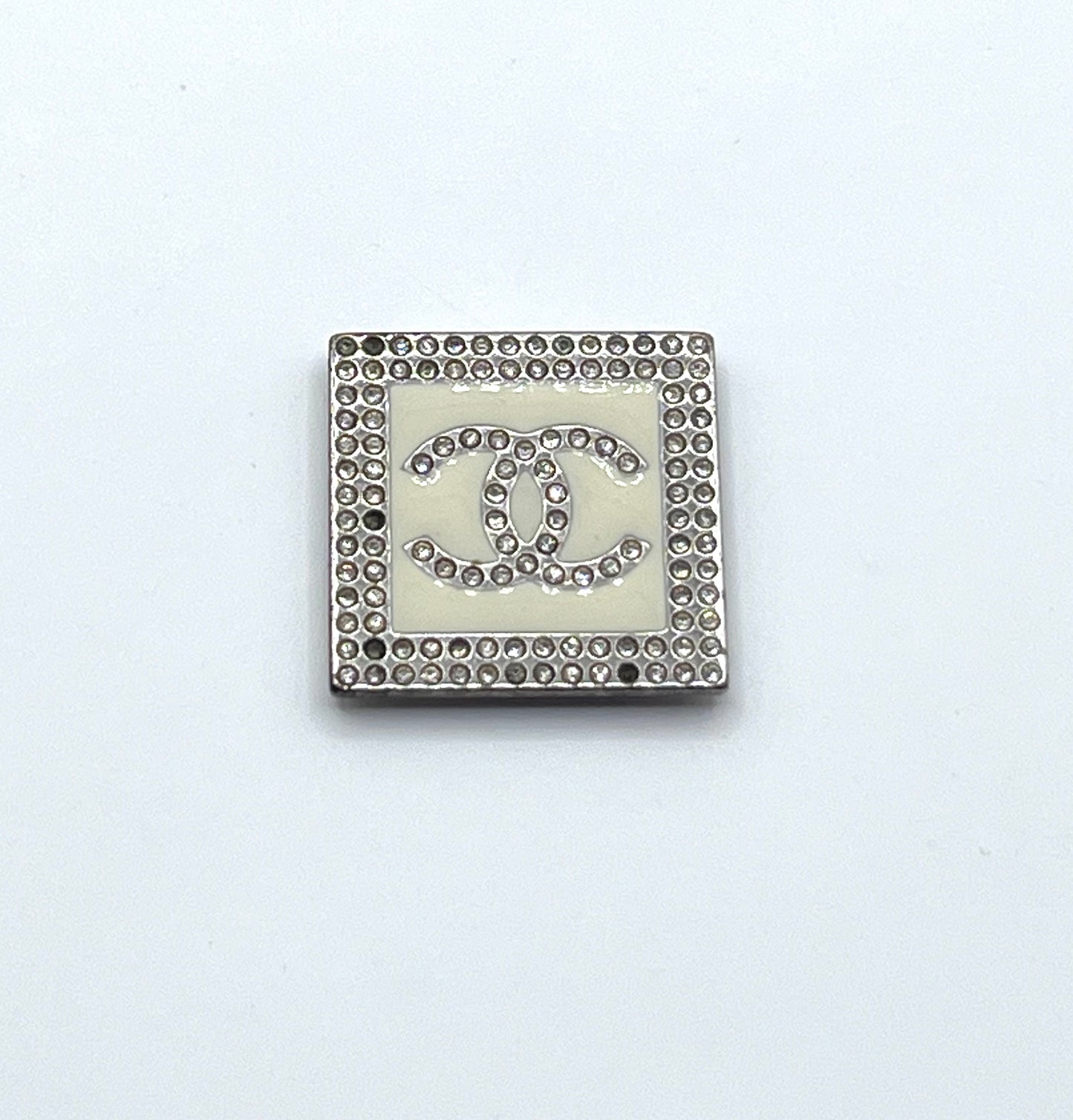 Chanel 4095 Logo Silver/white