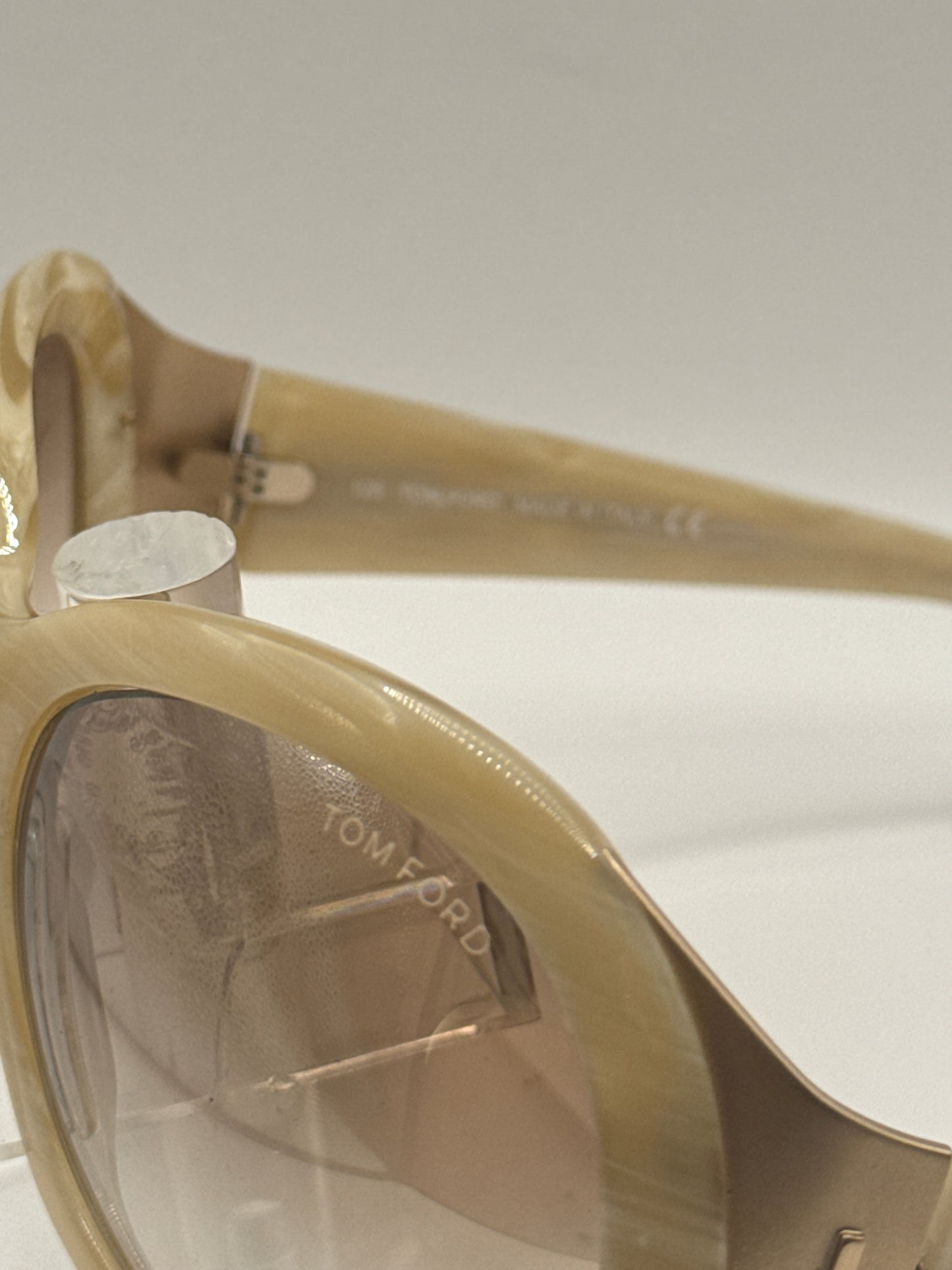Tom Ford Elisabeth Tf27 Sunglasses in color R60