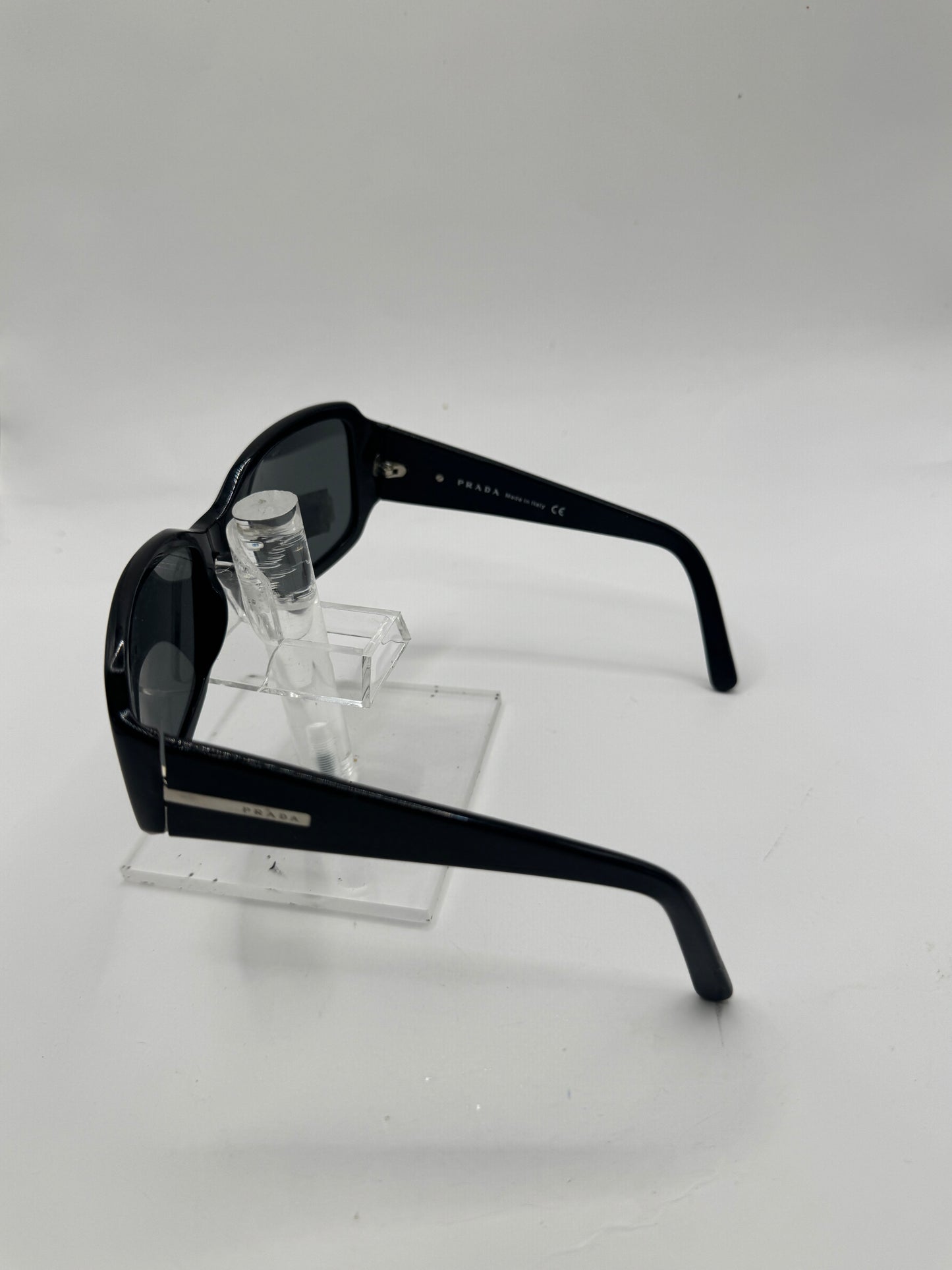 Prada Spr14h Sunglasses in color 1ab1a1