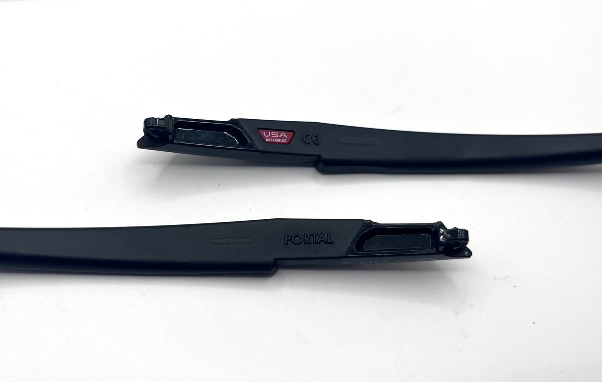 Oakley Portal Both Temples Black